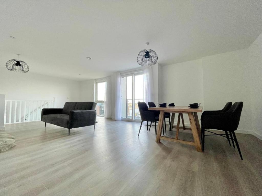 Bayard Plaza Penthouse Apartments 彼得伯勒 外观 照片